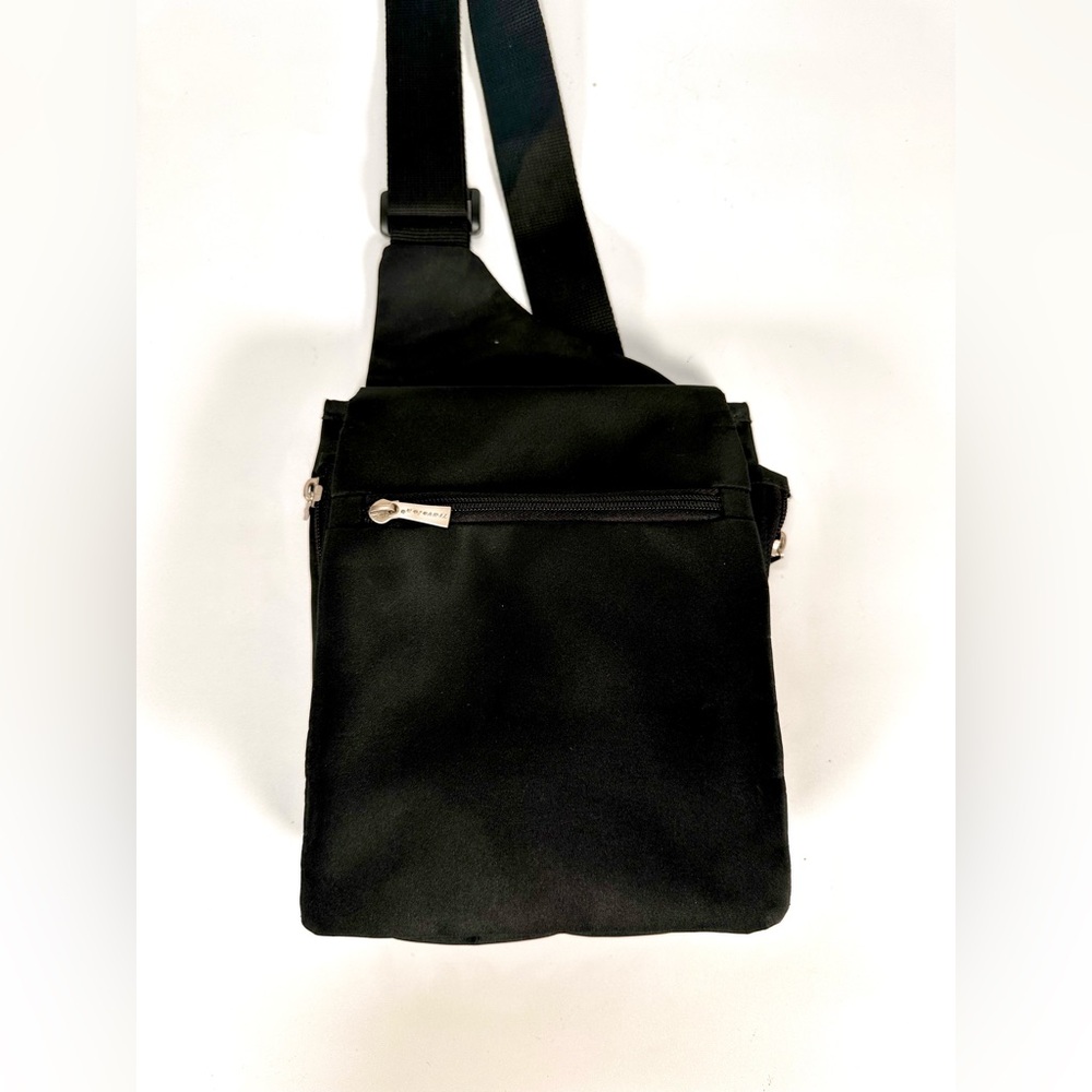 Travelon Anti-Theft Crossbody Bag (Unisex) - Picture 4 of 9